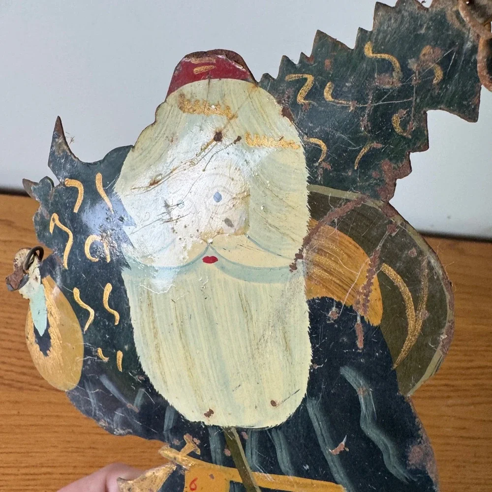 Vintage Hand Painted‎ Santa Claus Christmas Decoration Metal Hanging Decor
